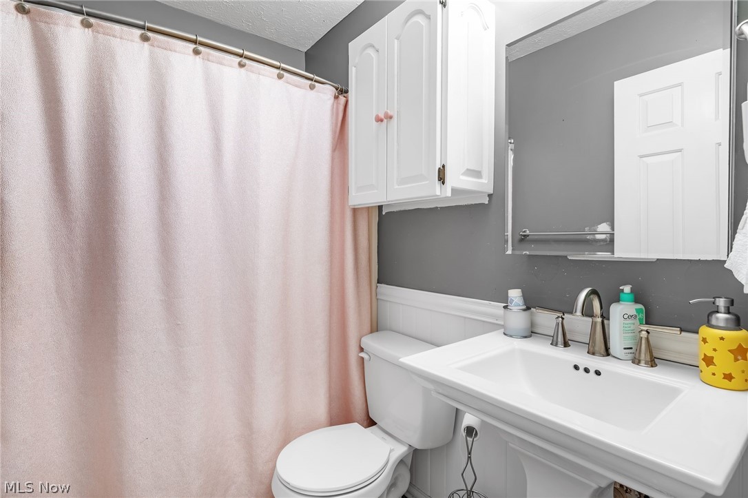 103 Cliffside Commons Drive Rocky River OH 44116