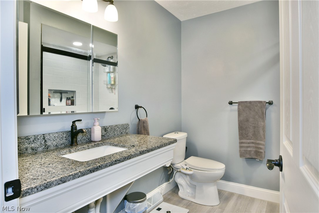 701 Lakeview Drive Cortland OH 44410