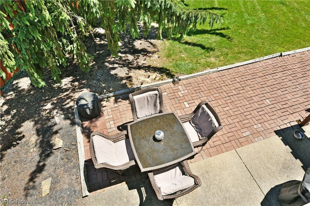701 Lakeview Drive Cortland OH 44410