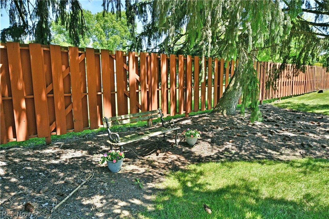 701 Lakeview Drive Cortland OH 44410