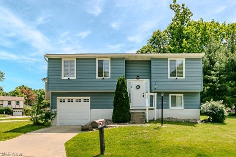 10015 Windjammer Trail Aurora OH 44202