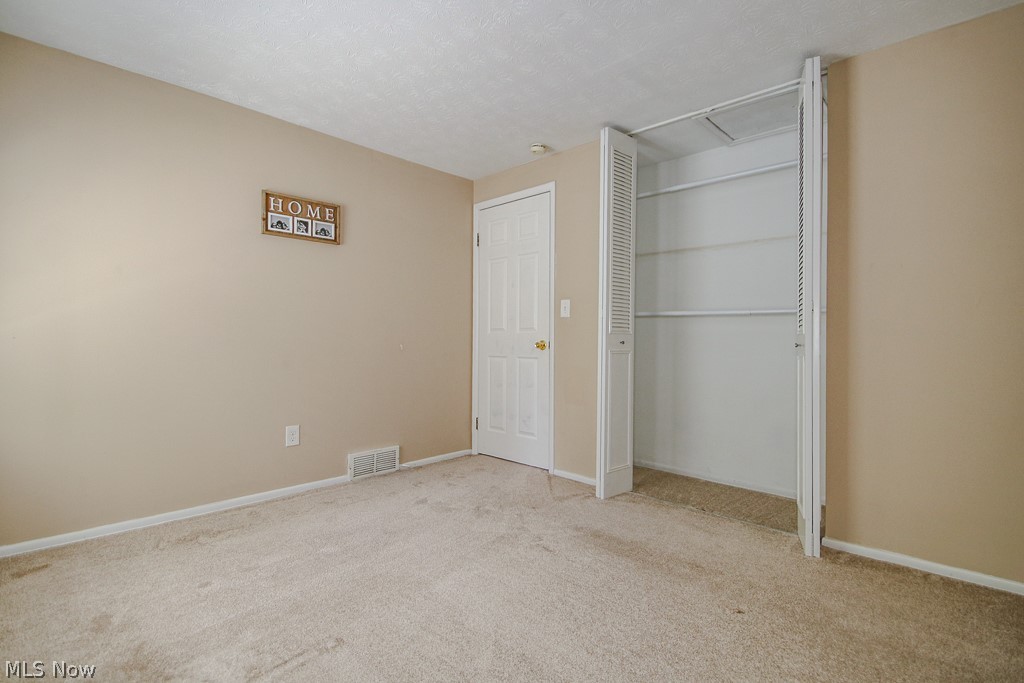 10015 Windjammer Trail Aurora OH 44202