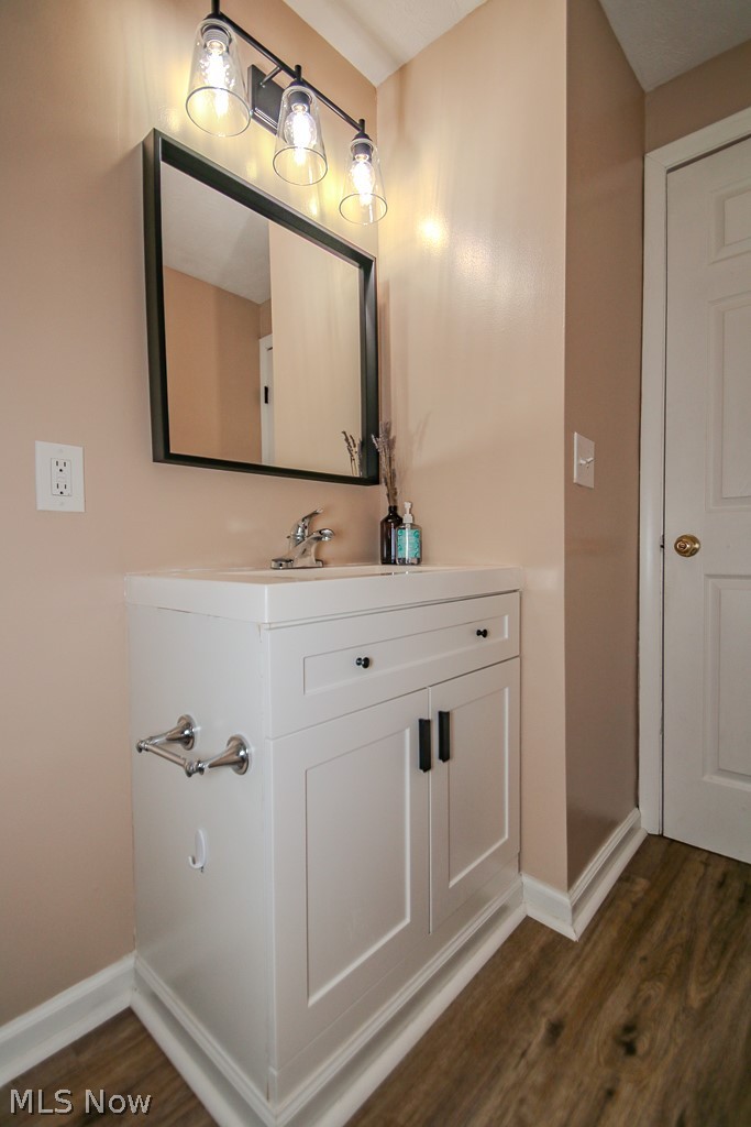 10015 Windjammer Trail Aurora OH 44202