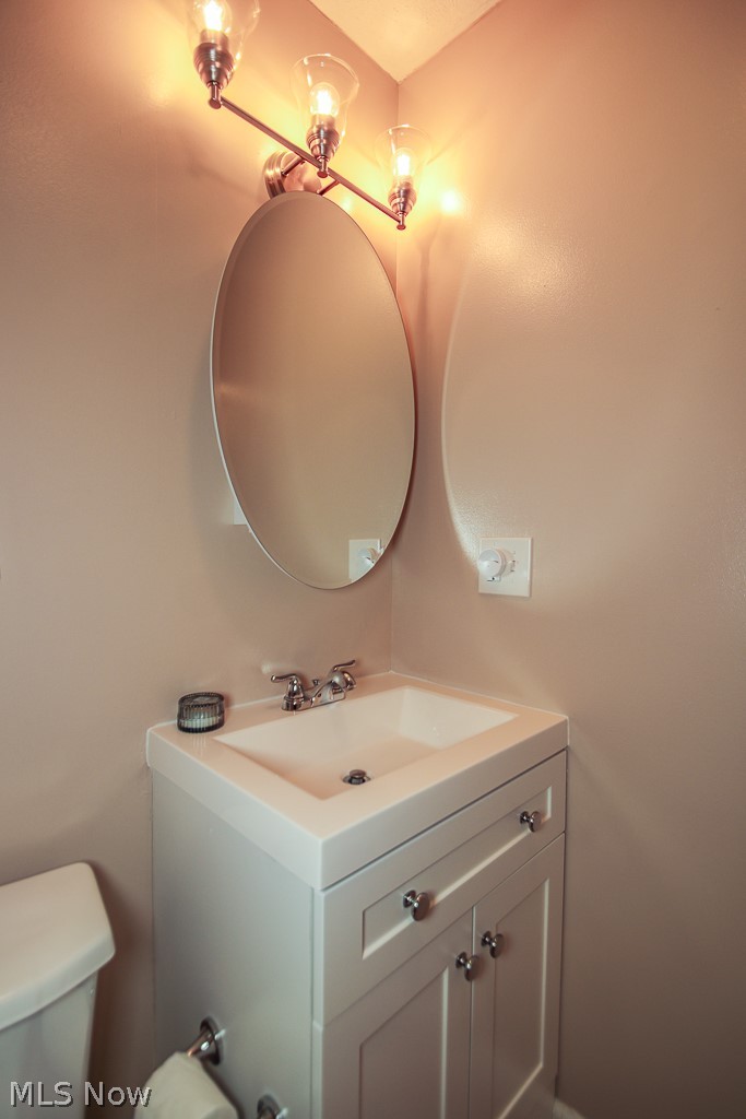 10015 Windjammer Trail Aurora OH 44202
