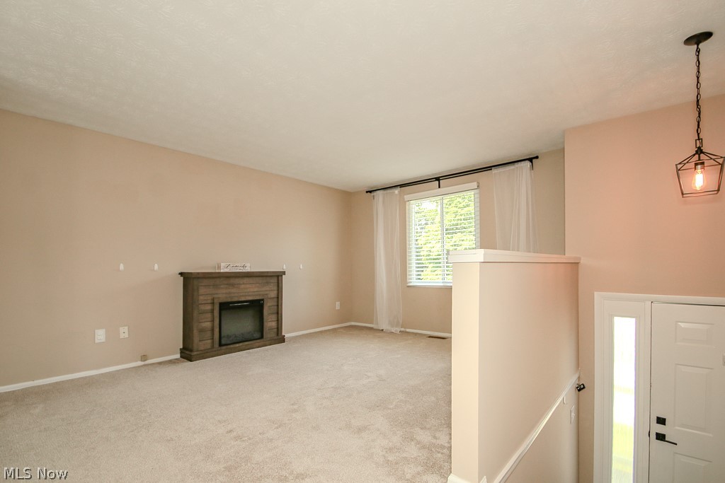 10015 Windjammer Trail Aurora OH 44202