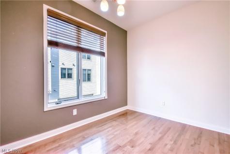 1425 Lindazzo Avenue Cleveland OH 44114