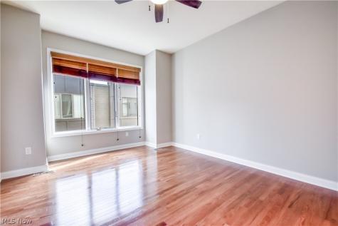 1425 Lindazzo Avenue Cleveland OH 44114