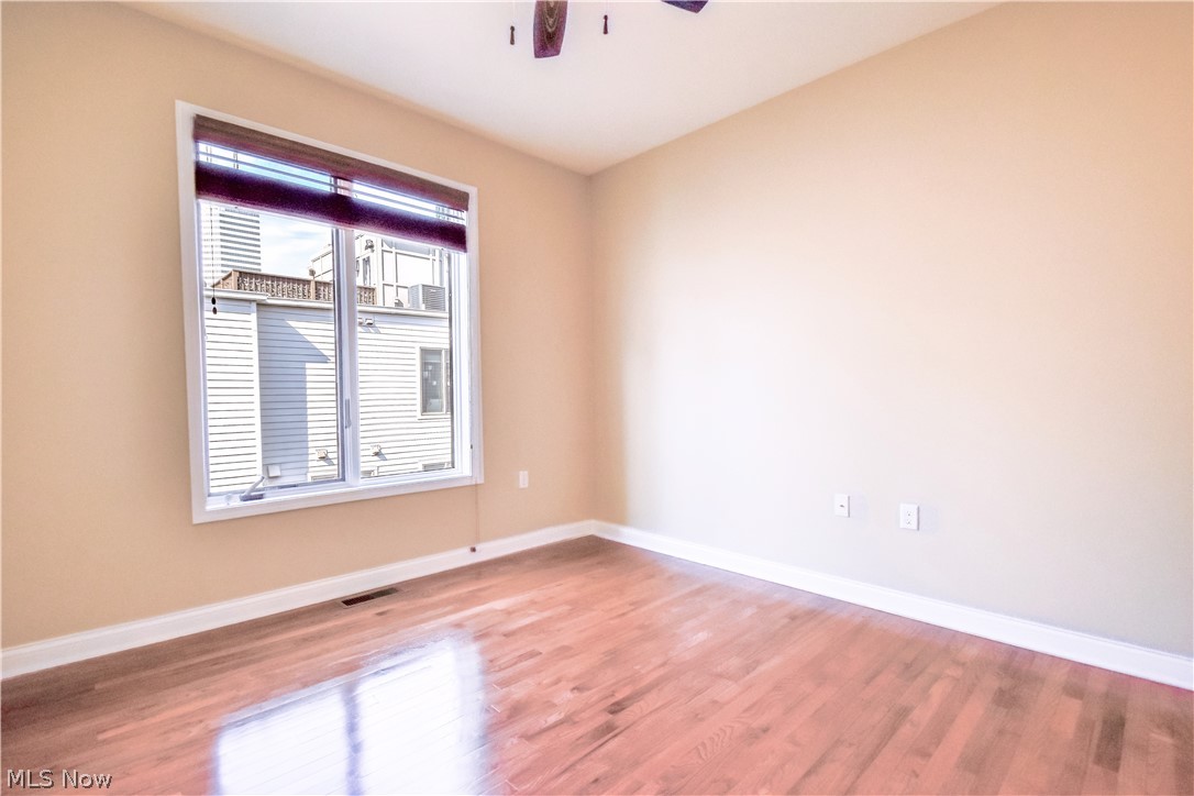 1425 Lindazzo Avenue Cleveland OH 44114