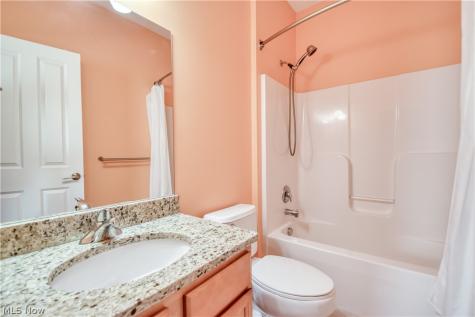 1425 Lindazzo Avenue Cleveland OH 44114
