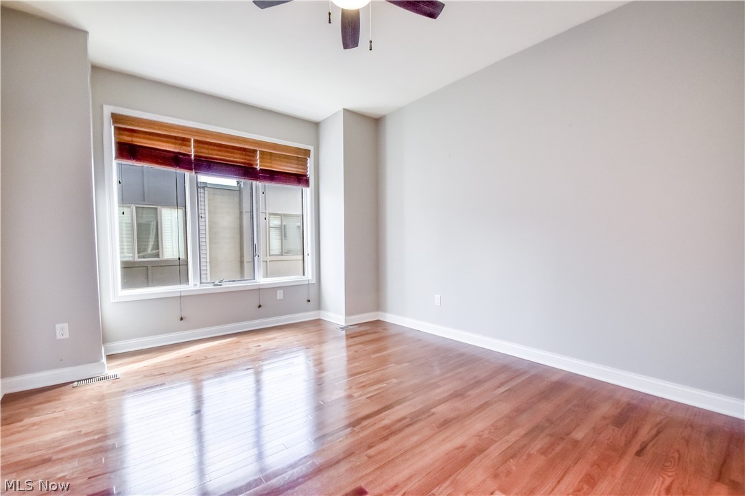 1425 Lindazzo Avenue Cleveland OH 44114