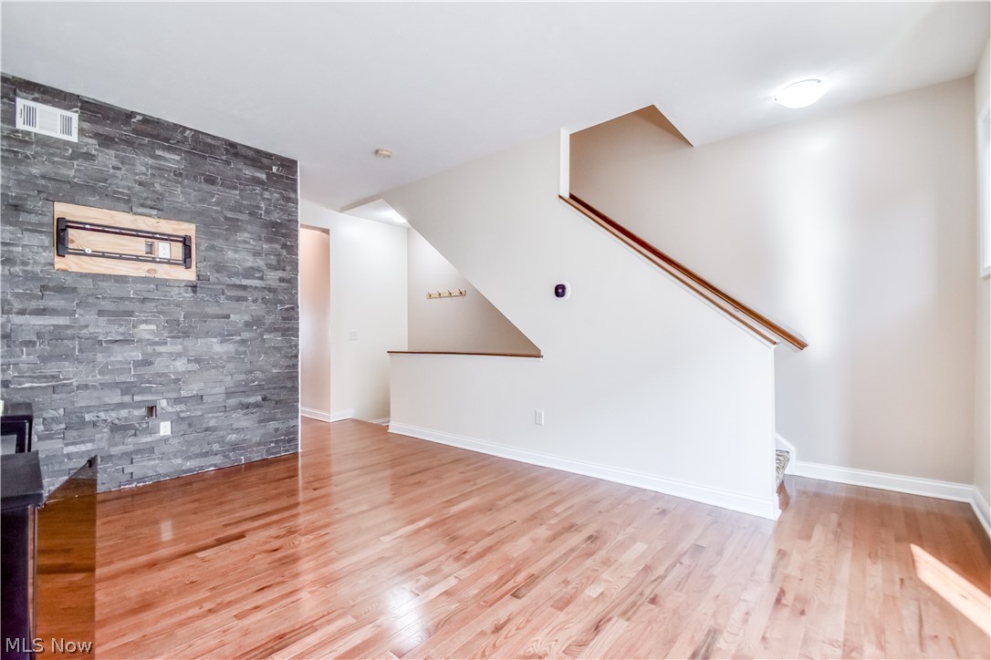 1425 Lindazzo Avenue Cleveland OH 44114