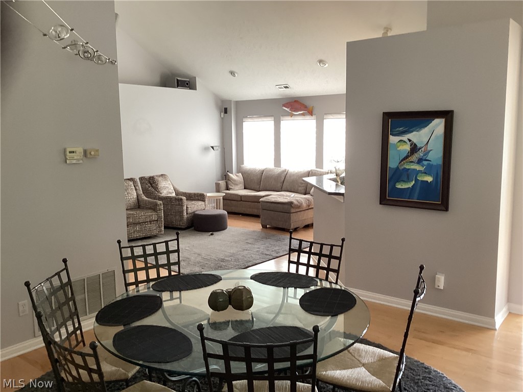 5637 N Greenway Court Highland Heights OH 44143