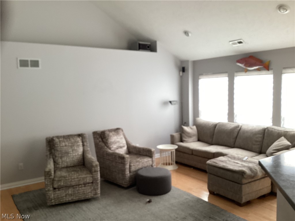5637 N Greenway Court Highland Heights OH 44143