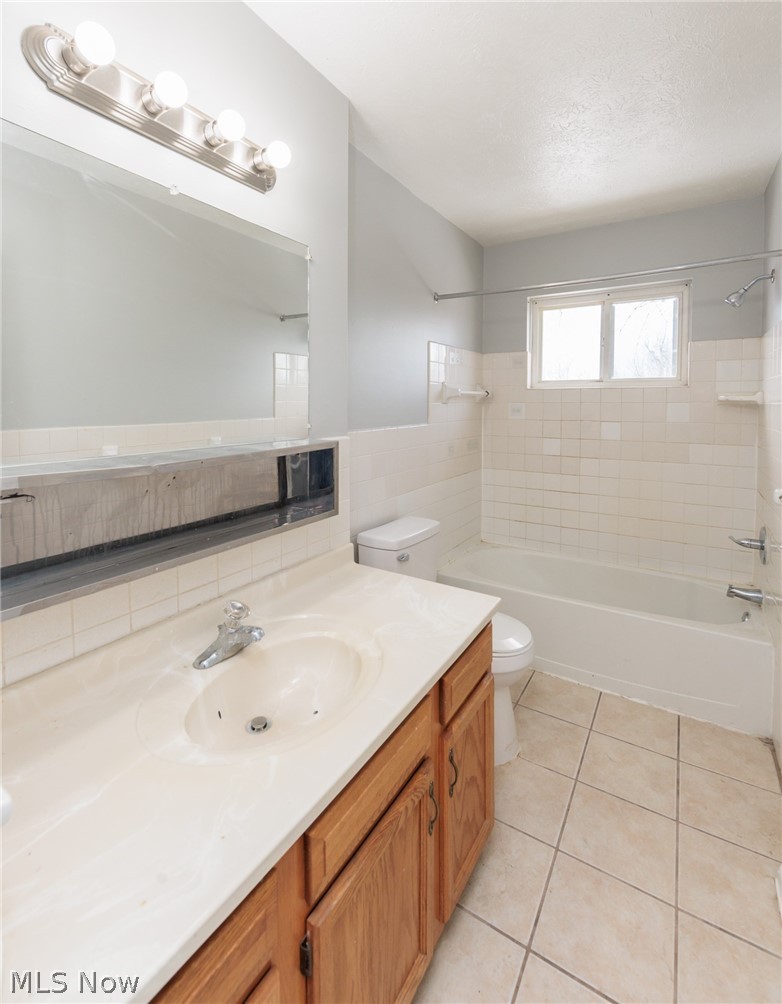 4878 Banbury Court Warrensville Heights OH 44128