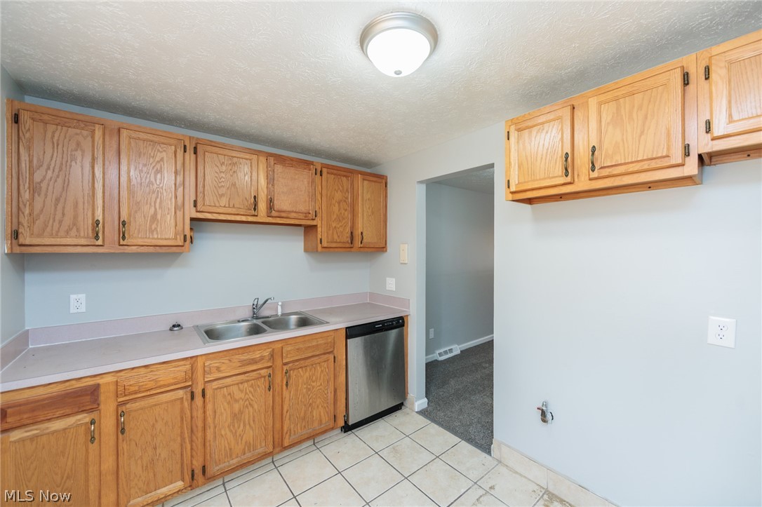 4878 Banbury Court Warrensville Heights OH 44128