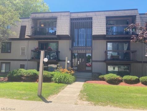 9510 Cove Drive North Royalton OH 44133