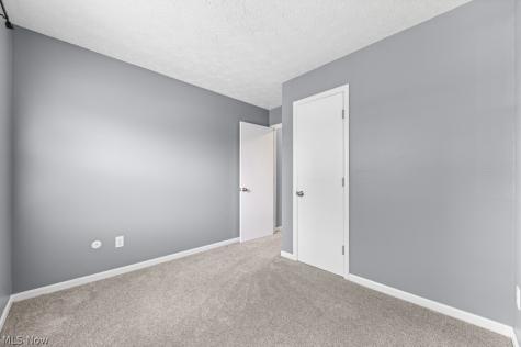 1395 S Azalea Boulevard Barberton OH 44203