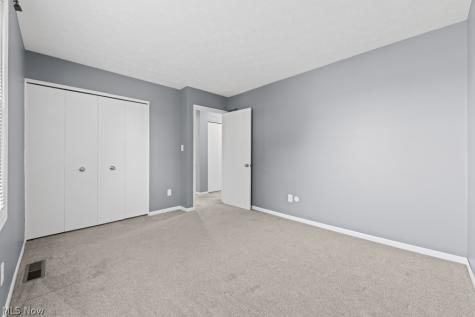1395 S Azalea Boulevard Barberton OH 44203