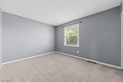 1395 S Azalea Boulevard Barberton OH 44203