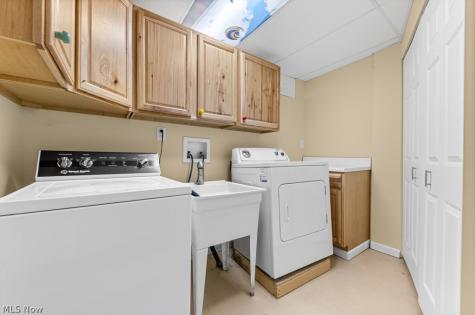 1395 S Azalea Boulevard Barberton OH 44203