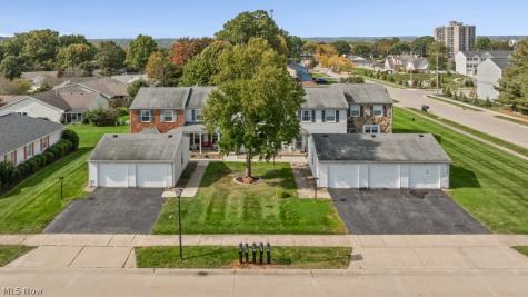 1395 S Azalea Boulevard Barberton OH 44203