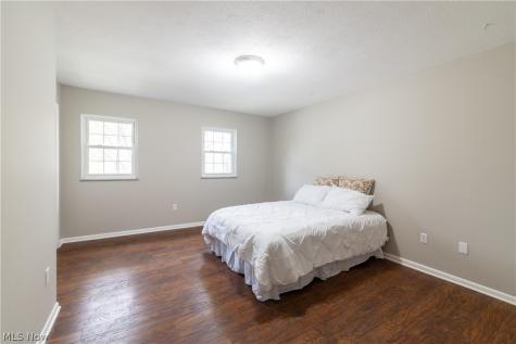 20199 Grannis Road Fairview Park OH 44126