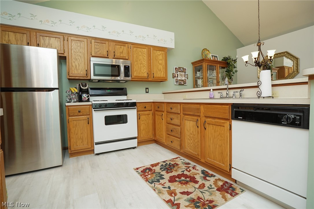 695 E Western Reserve Road Poland OH 44514