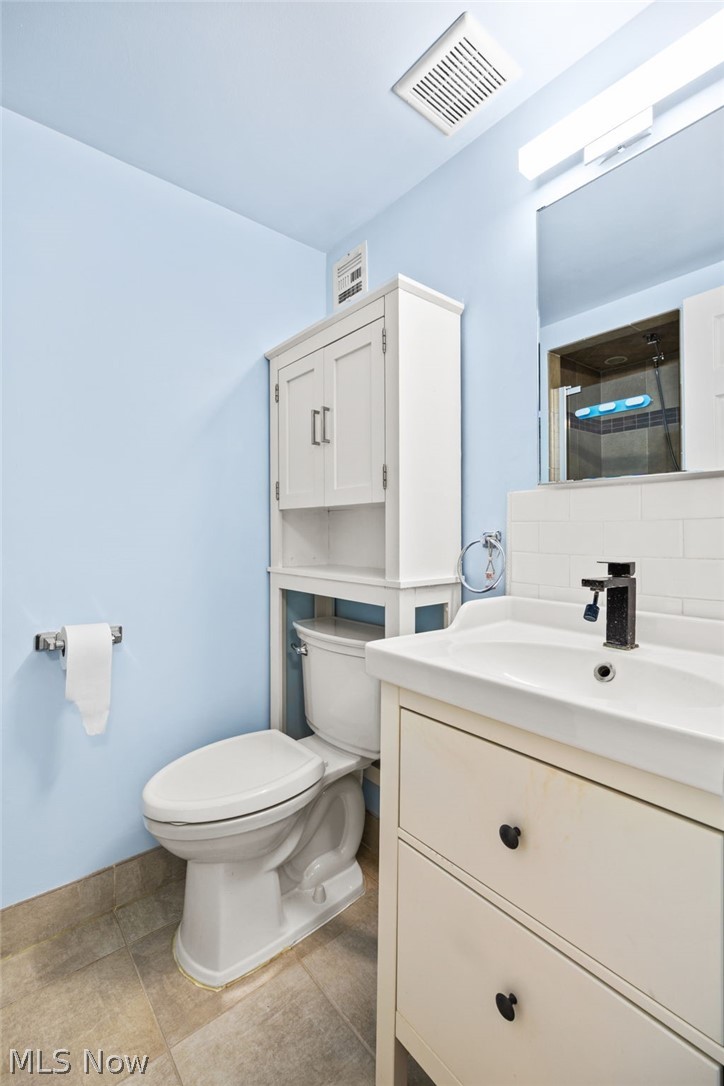 21860 River Oaks Drive Rocky River OH 44116
