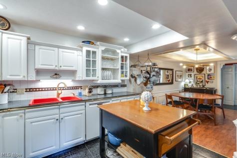 1265 Wednesbury Circle Akron OH 44313