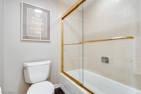 1265 Wednesbury Circle Akron OH 44313