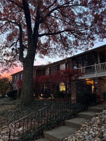 1265 Wednesbury Circle Akron OH 44313