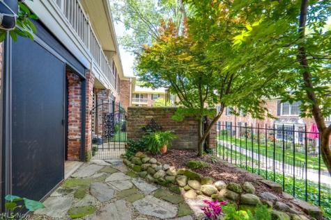1265 Wednesbury Circle Akron OH 44313