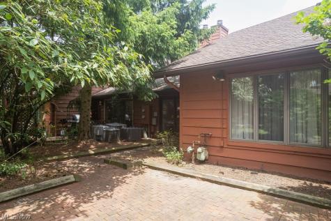25878 Fairmount Boulevard Beachwood OH 44122