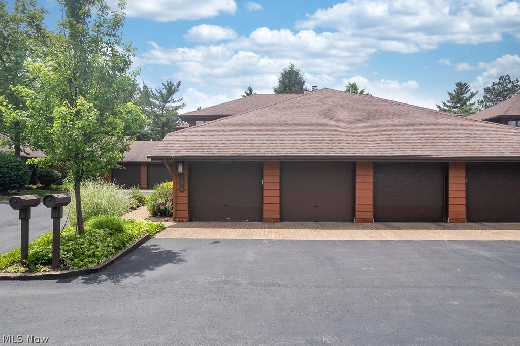 25878 Fairmount Boulevard Beachwood OH 44122