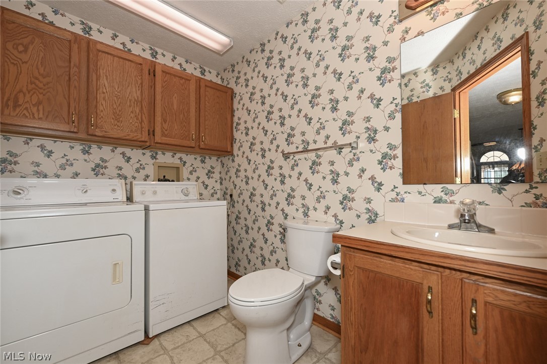 1526 Rhine River Road NW Uniontown OH 44685