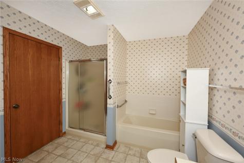 1526 Rhine River Road NW Uniontown OH 44685