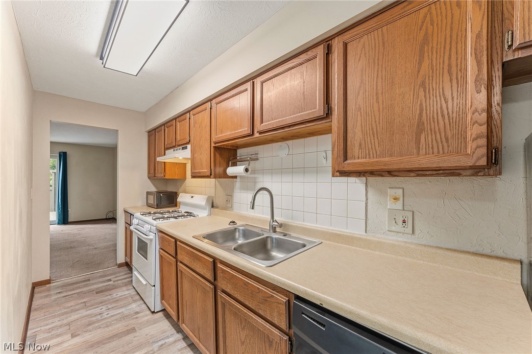 931 Trimble Drive Akron OH 44307