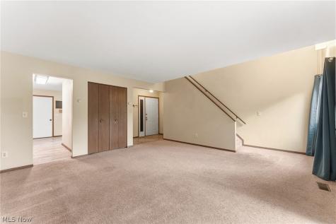 931 Trimble Drive Akron OH 44307