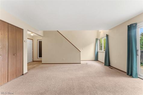 931 Trimble Drive Akron OH 44307