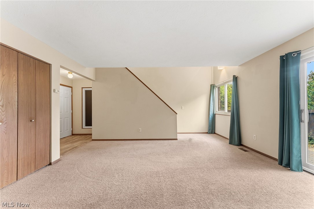 931 Trimble Drive Akron OH 44307