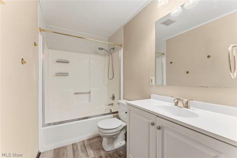 931 Trimble Drive Akron OH 44307