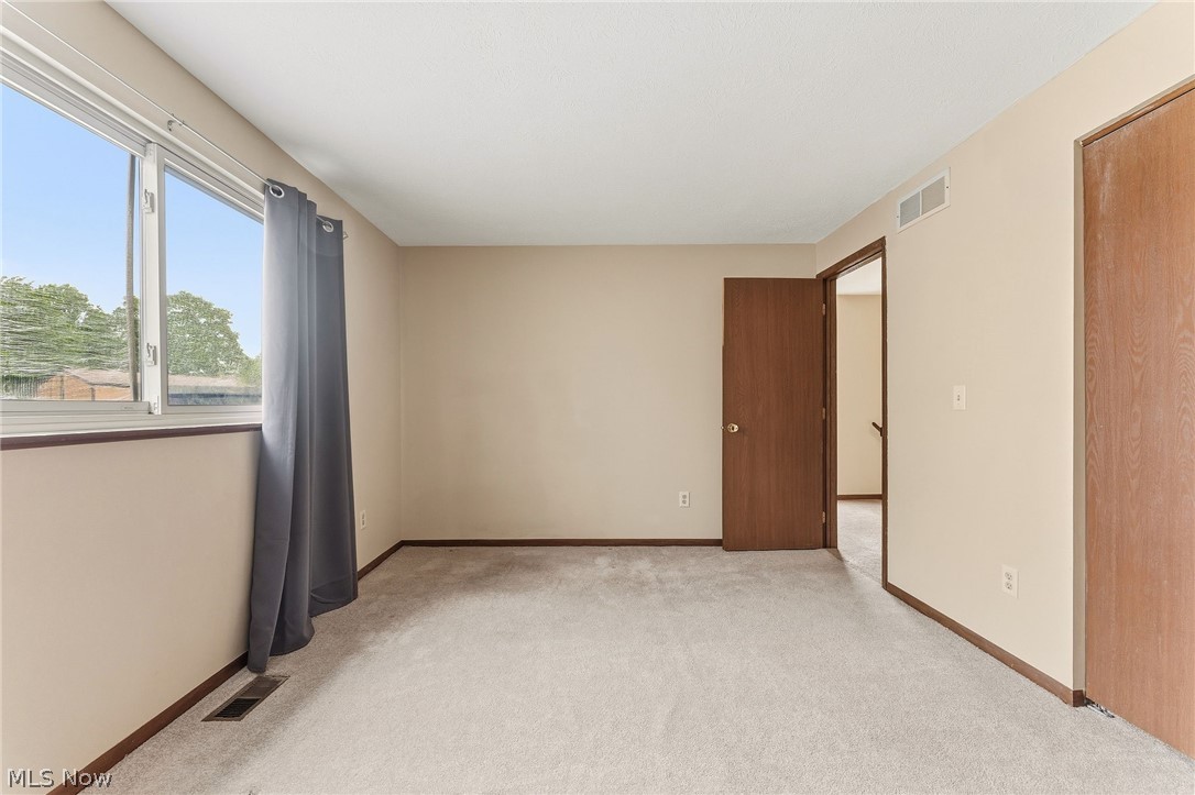 931 Trimble Drive Akron OH 44307