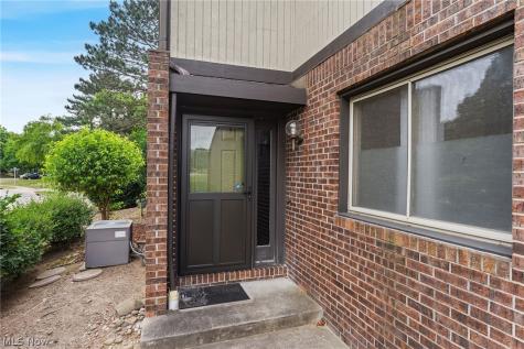 931 Trimble Drive Akron OH 44307