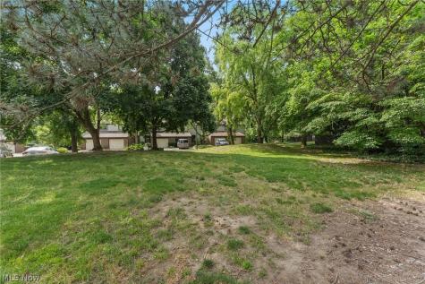 931 Trimble Drive Akron OH 44307