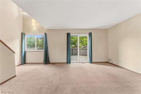 931 Trimble Drive Akron OH 44307