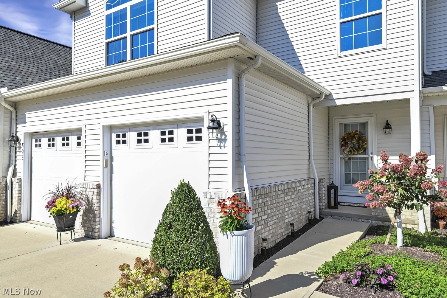 803 Wildberry Circle Avon Lake OH 44012