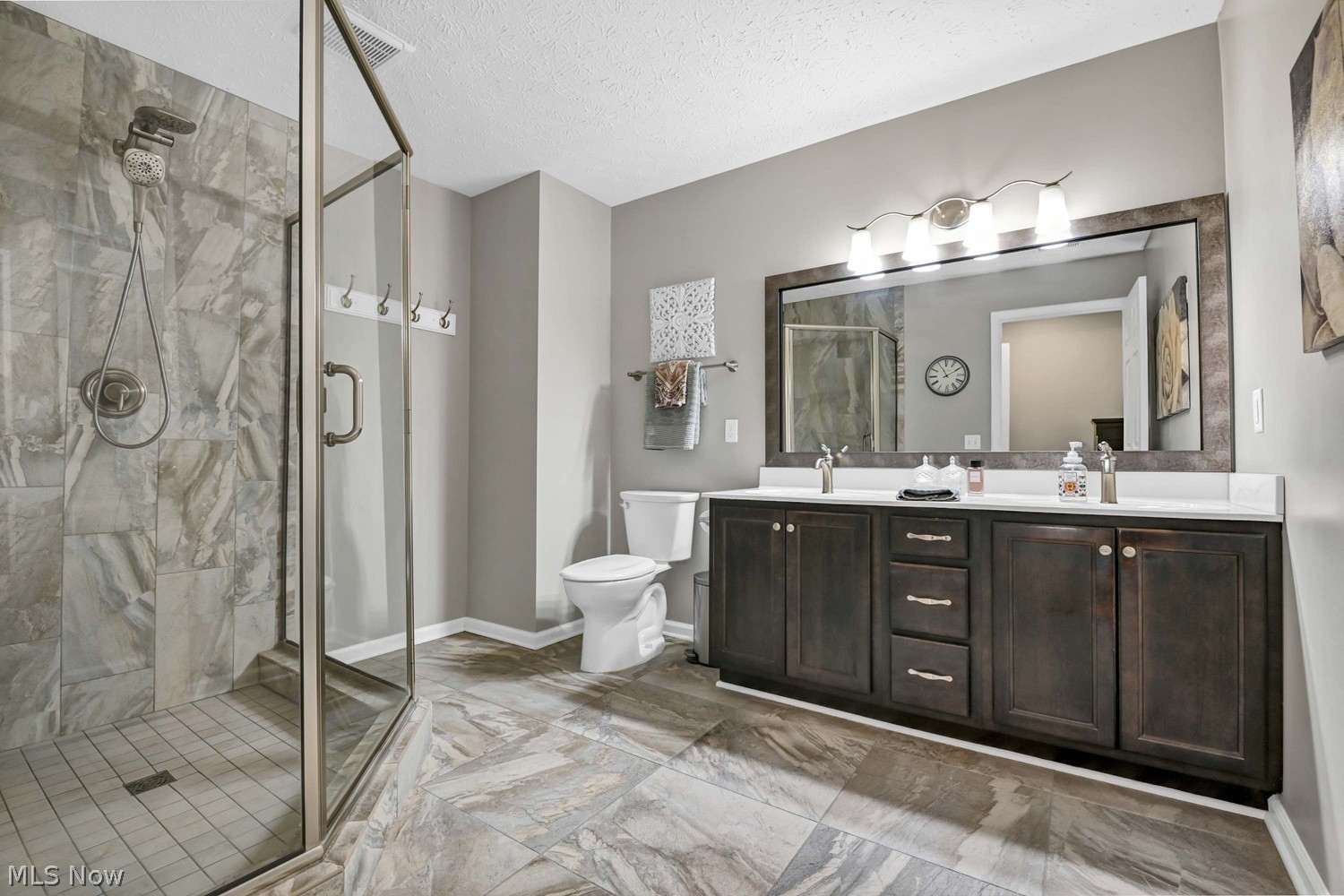 803 Wildberry Circle Avon Lake OH 44012