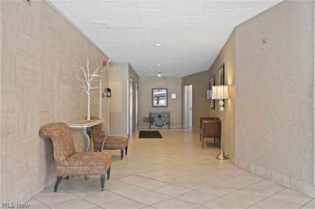 12520 Edgewater Drive Lakewood OH 44107