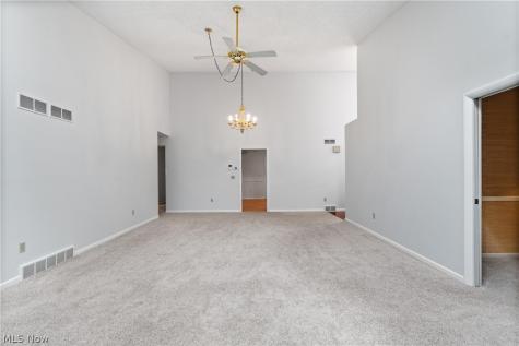 1935 Brookwood Drive Akron OH 44313