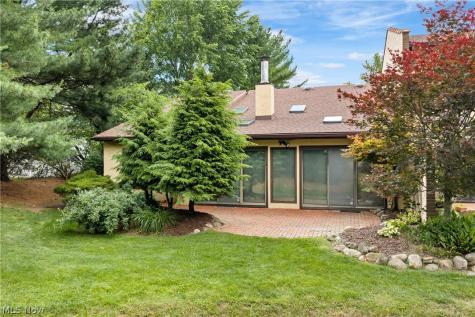 1935 Brookwood Drive Akron OH 44313